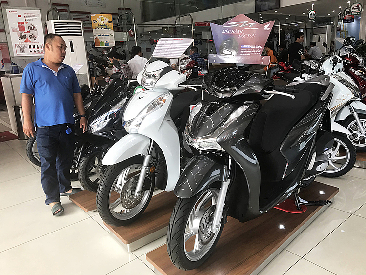 Chi tiết Honda SH 350i đầu tiên tại Việt Nam Giá hơn 360 triệu đồng lô  đầu chỉ có 5 chiếc