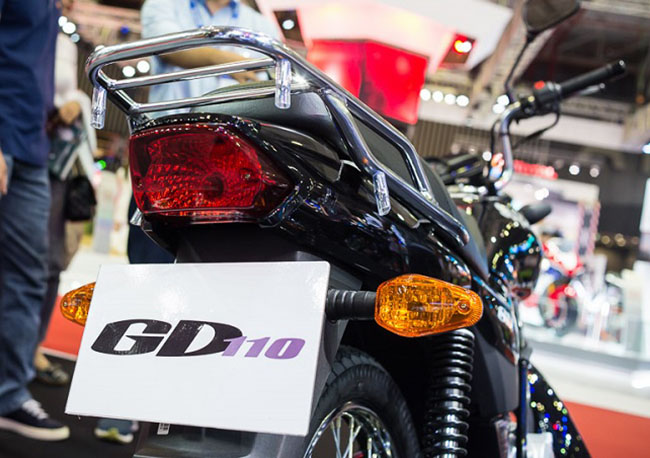 Thiết kế baga sau thuận tiện để chở đồ của xe moto Suzuki GD110 