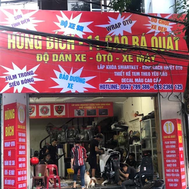 Cửa hàng Hùng Bích chuyên dán decal xe máy tại Hà Nội